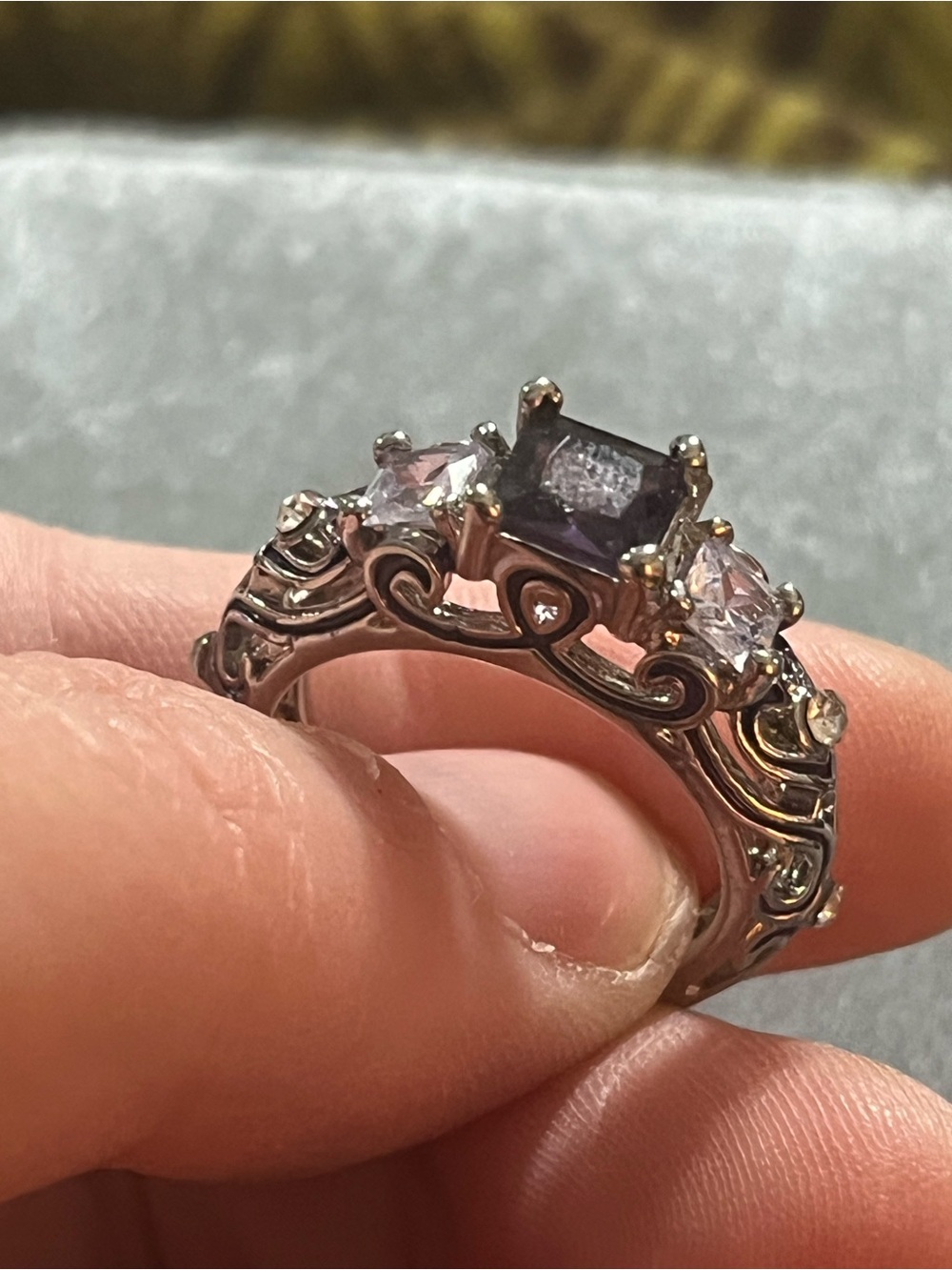 Unsigned Silver Tone Metal Purple Blue CZ Costume Jewelry Size 8 Ring